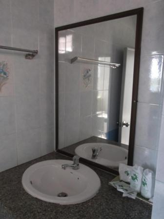 Sr Hotel Сураттхани Номер фото